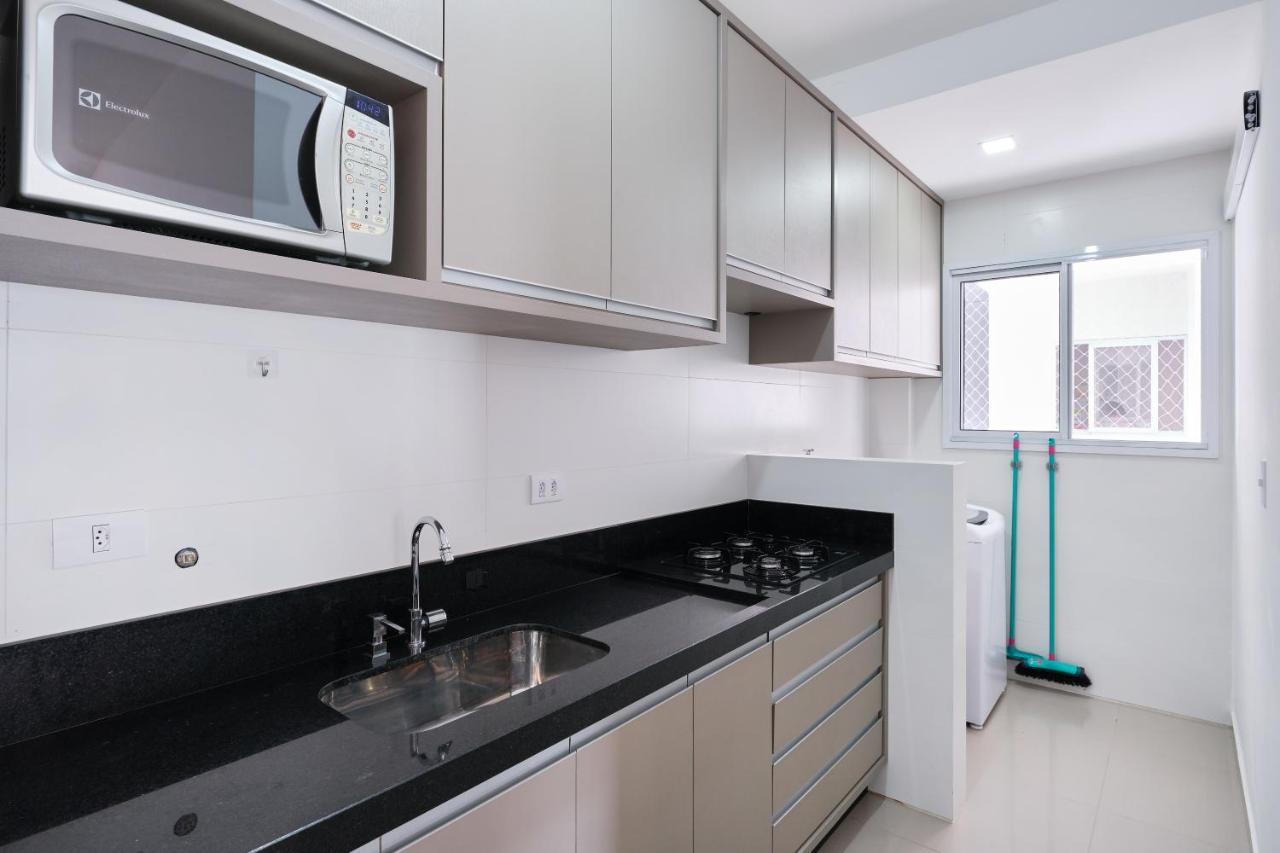 Varanda Grill: Cozy With Pool And High-speed Wifi Apartment